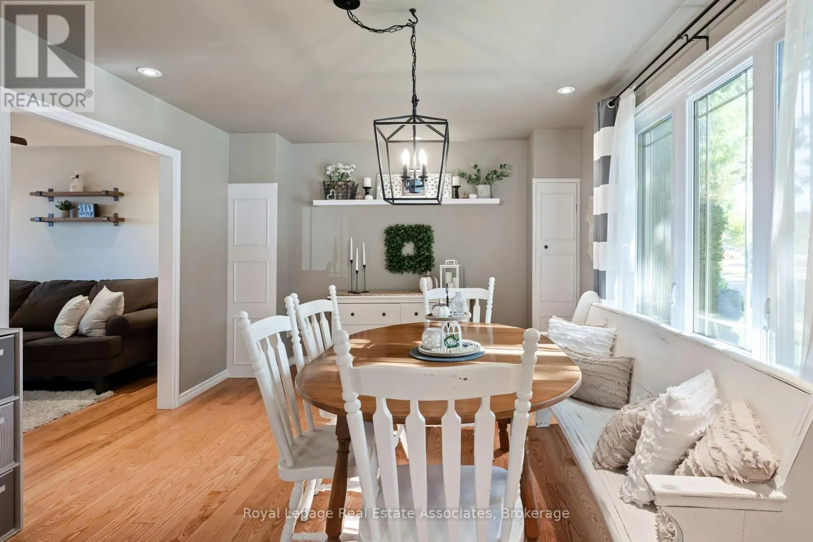 10 NORMANDY BOULEVARD