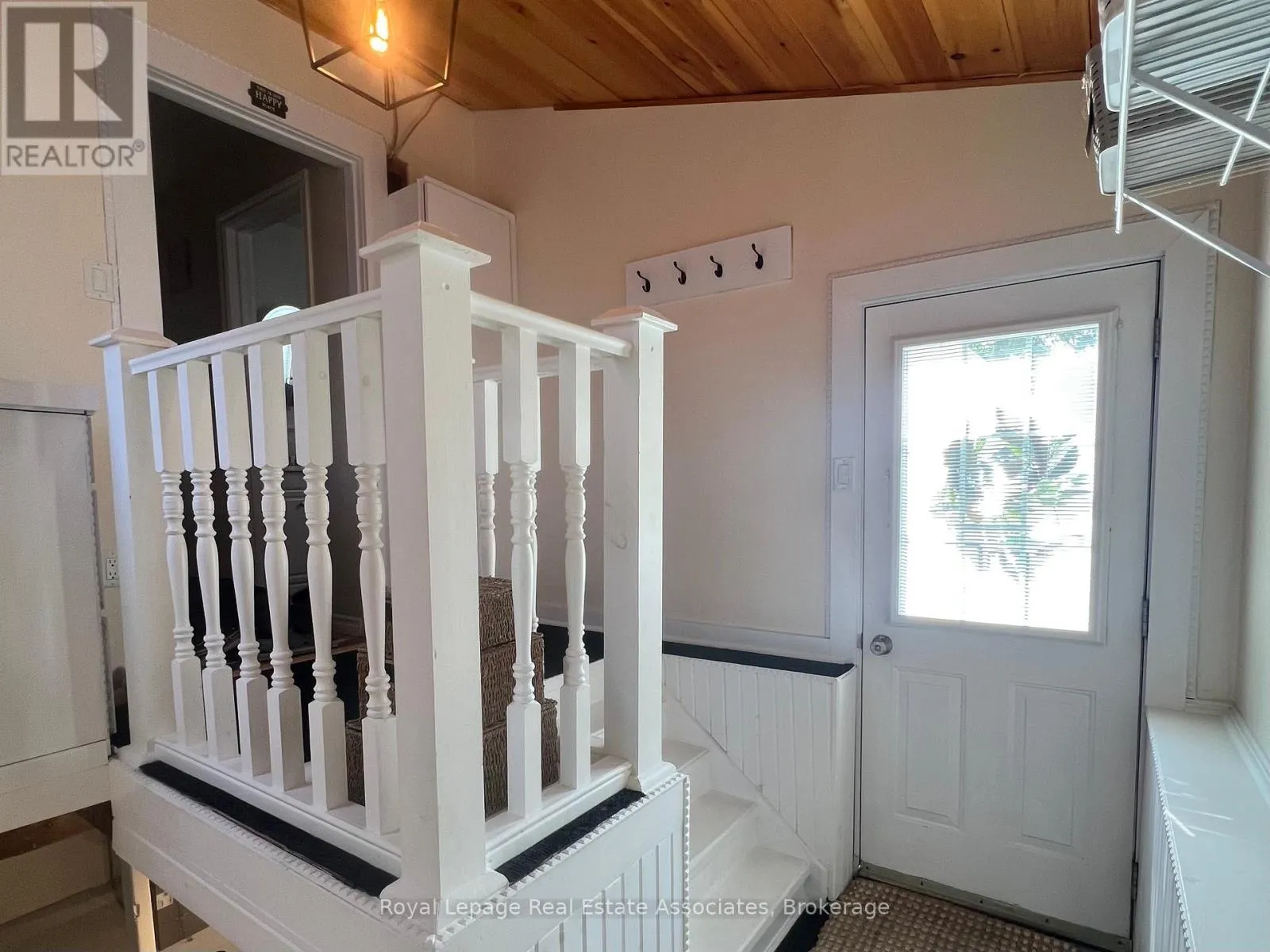 10 NORMANDY BOULEVARD