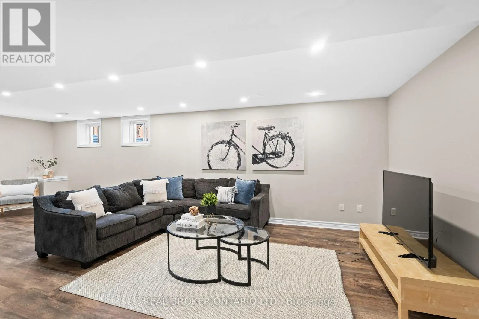 565 ATTENBOROUGH TERRACE