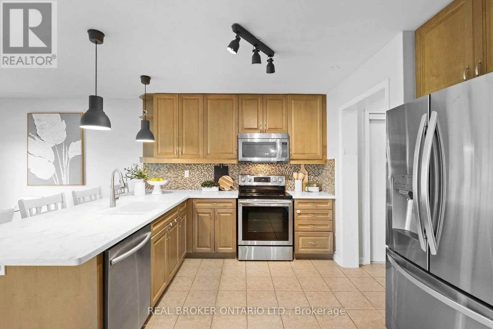 565 ATTENBOROUGH TERRACE