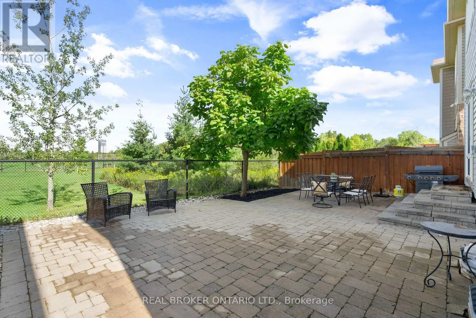 565 ATTENBOROUGH TERRACE