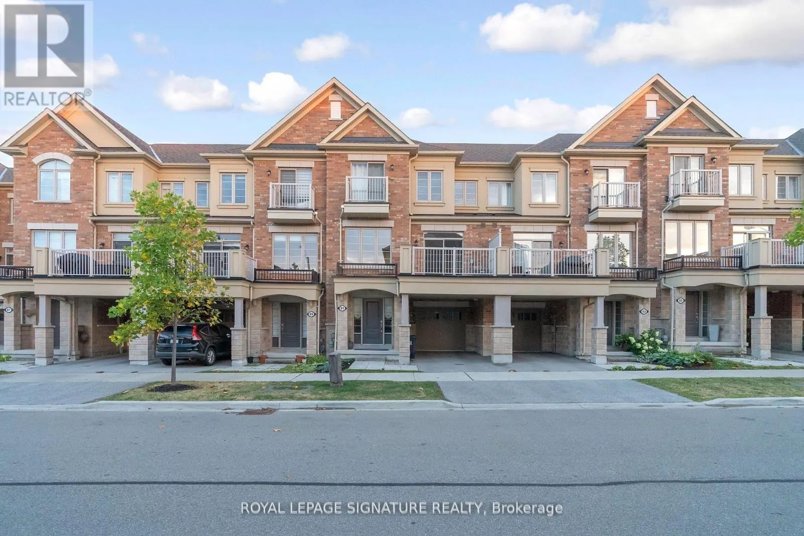 91 THOMAS FISHER DRIVE