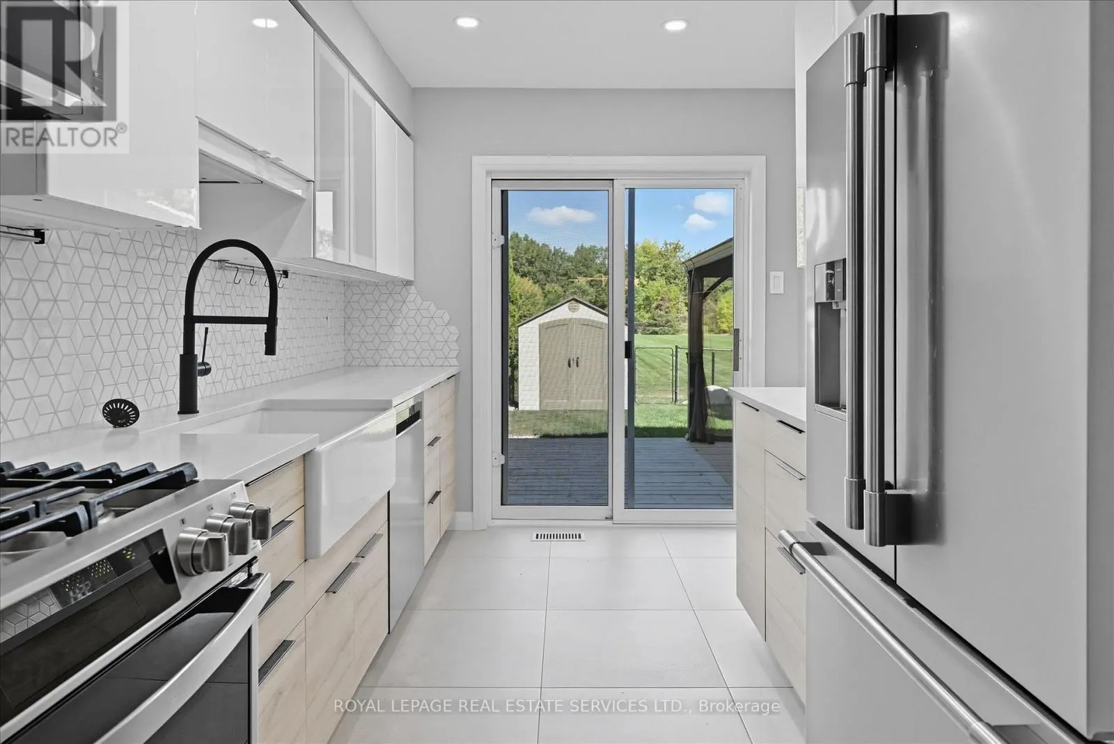 1409 TOBYN DRIVE