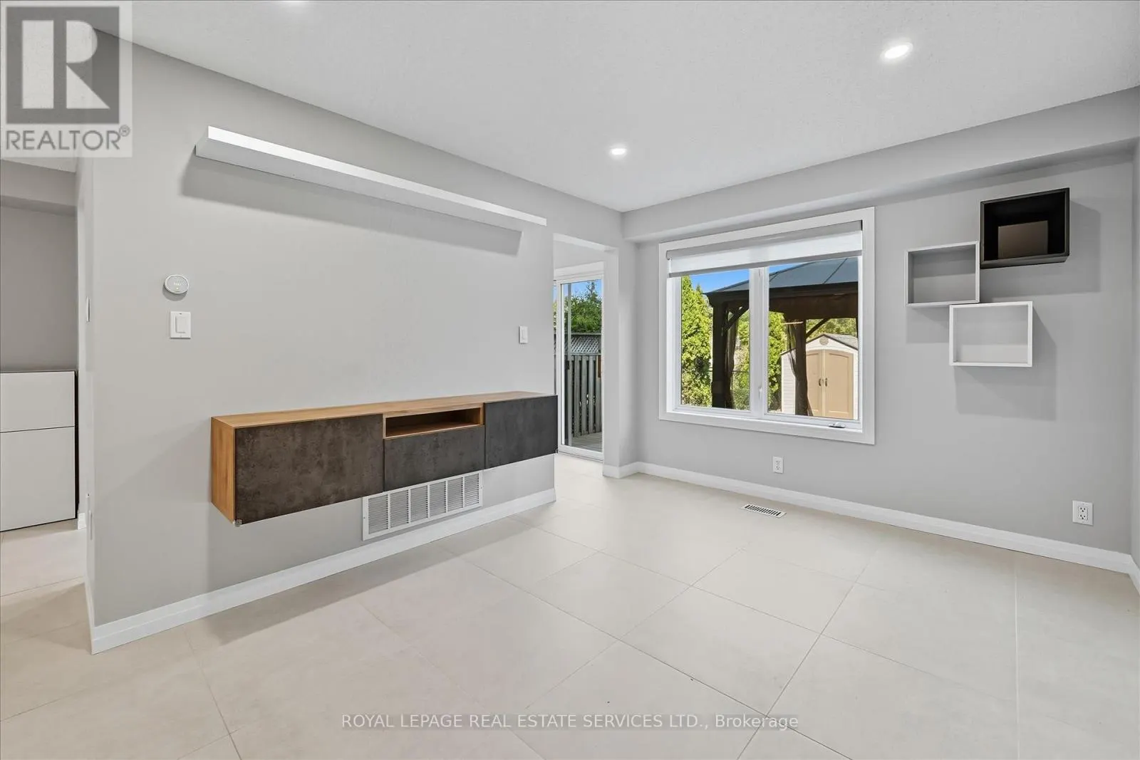 1409 TOBYN DRIVE