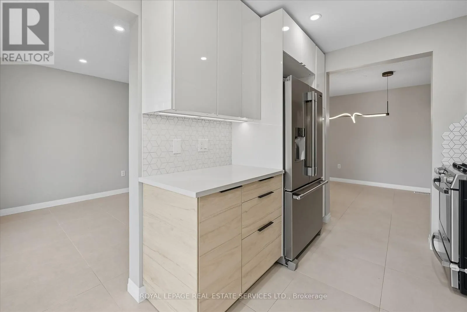 1409 TOBYN DRIVE