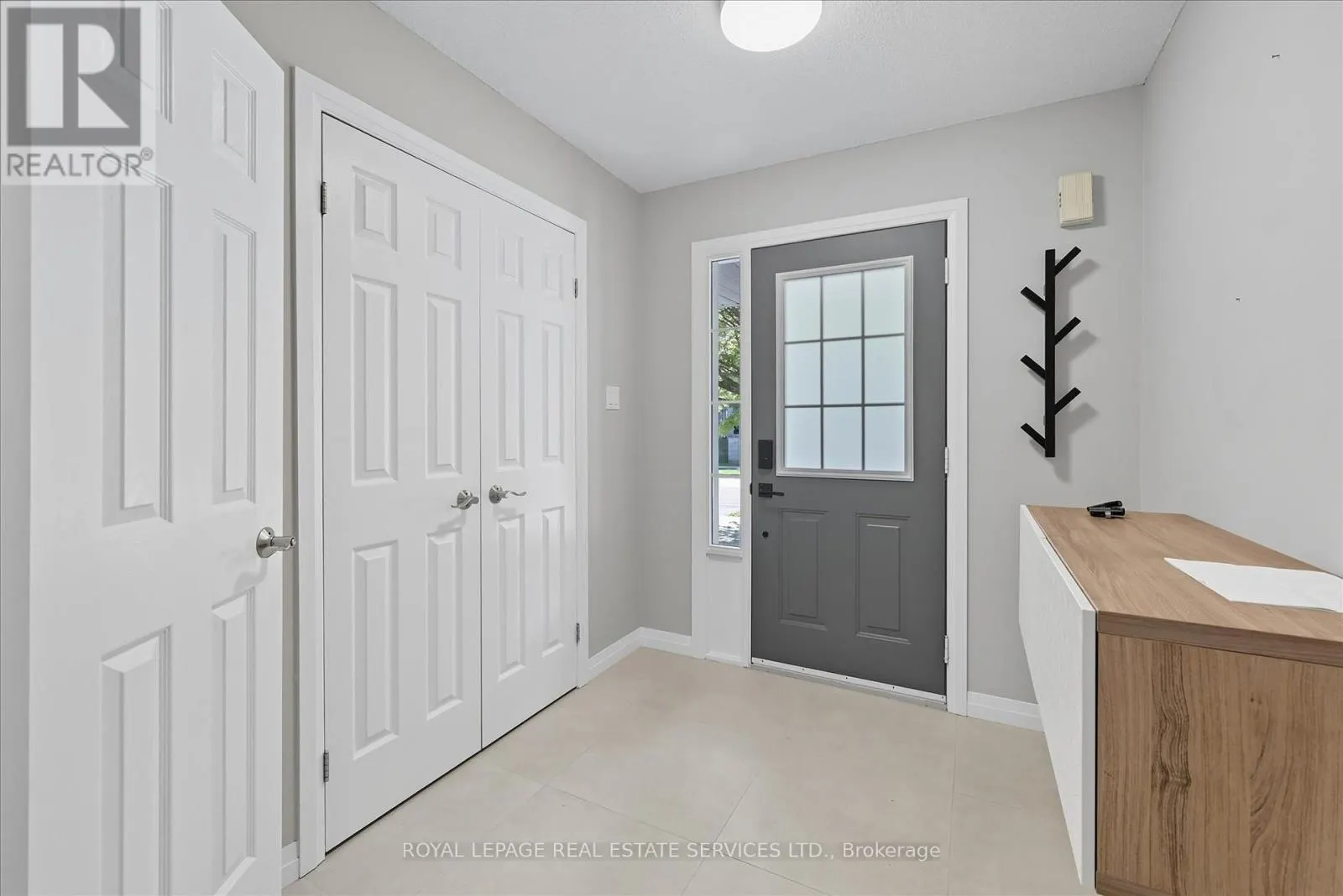 1409 TOBYN DRIVE