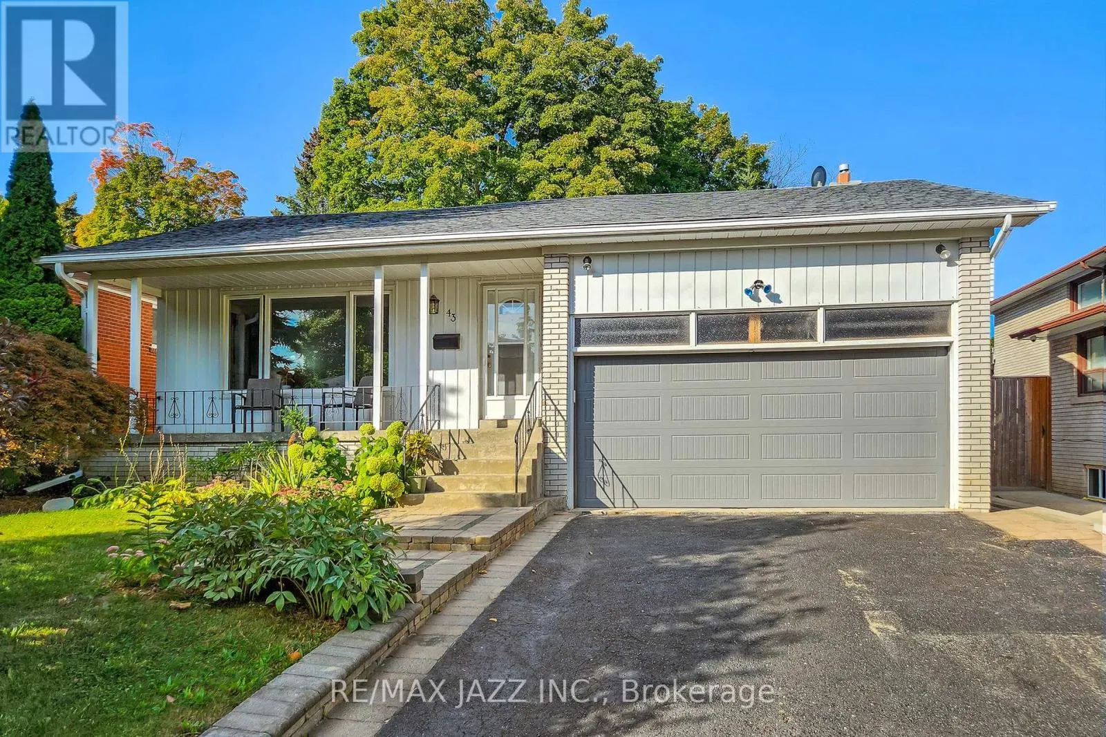 43 KINGSBOROUGH CRESCENT