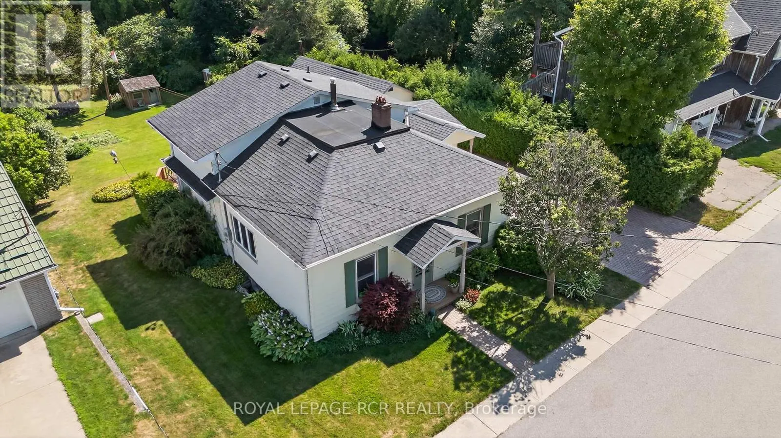 7 WALLACE AVENUE