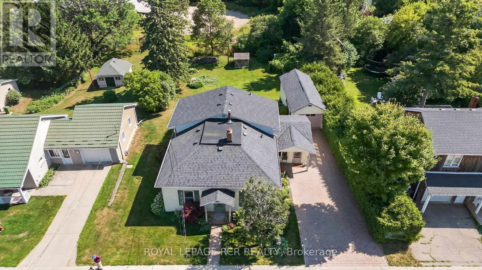 7 WALLACE AVENUE