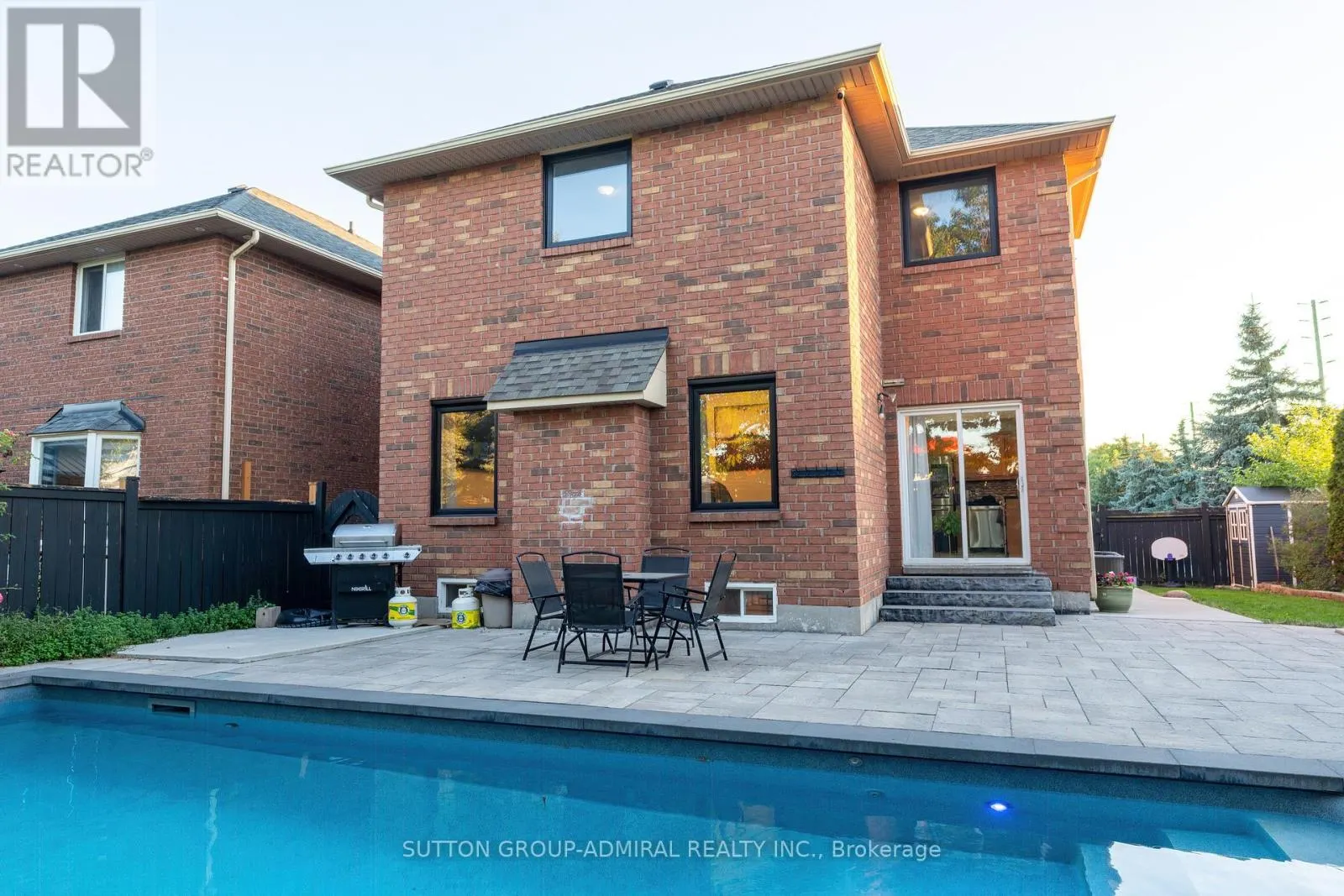 2415 VALLEY HEIGHTS CRESCENT