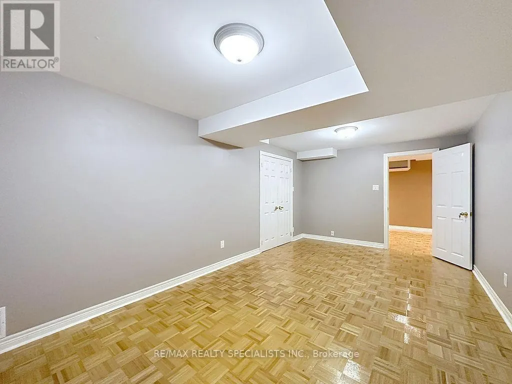 9 SIESTA COURT