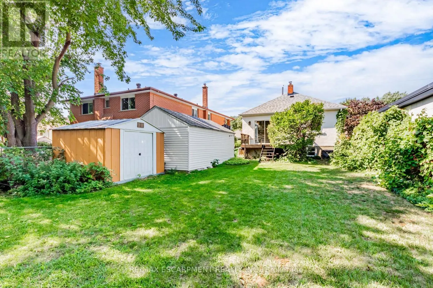 19 STOCK AVENUE