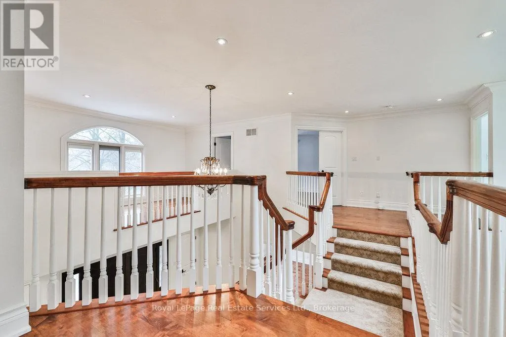 24 RAYMAR PLACE