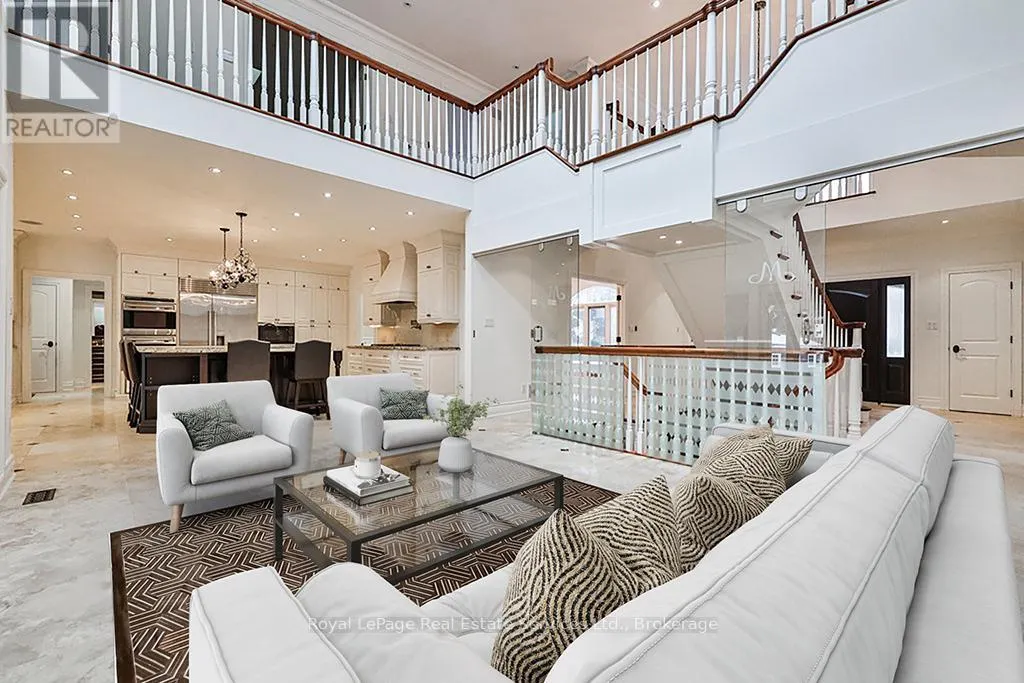 24 RAYMAR PLACE
