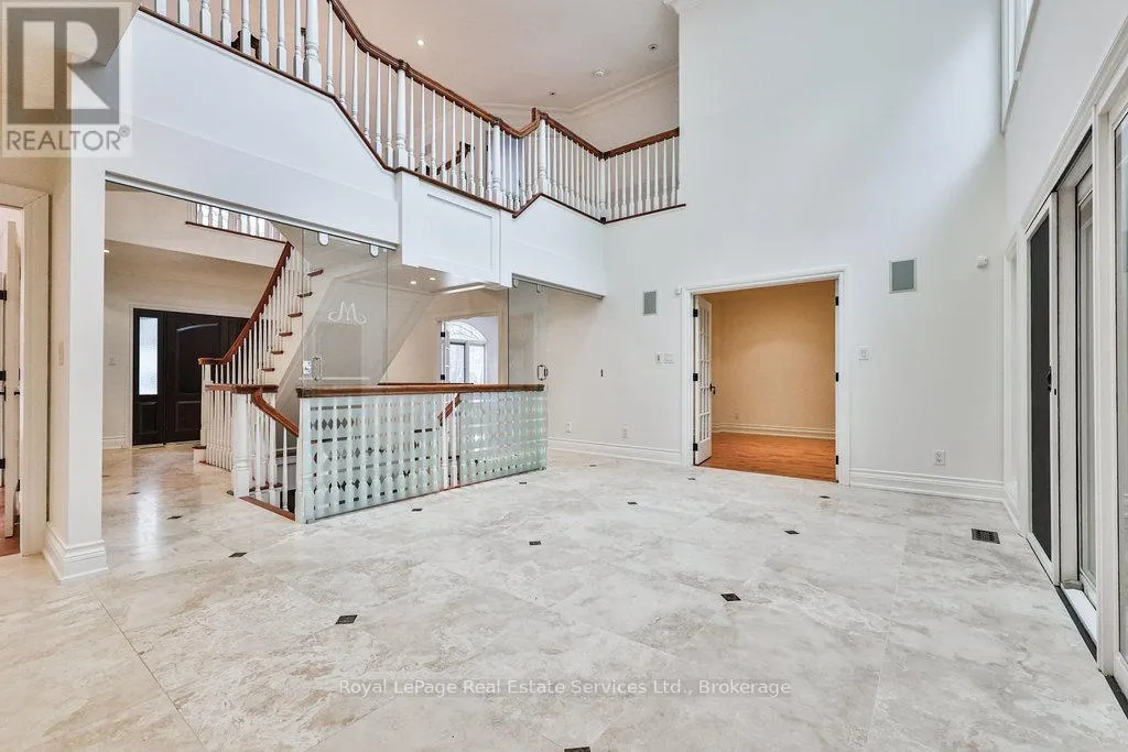 24 RAYMAR PLACE