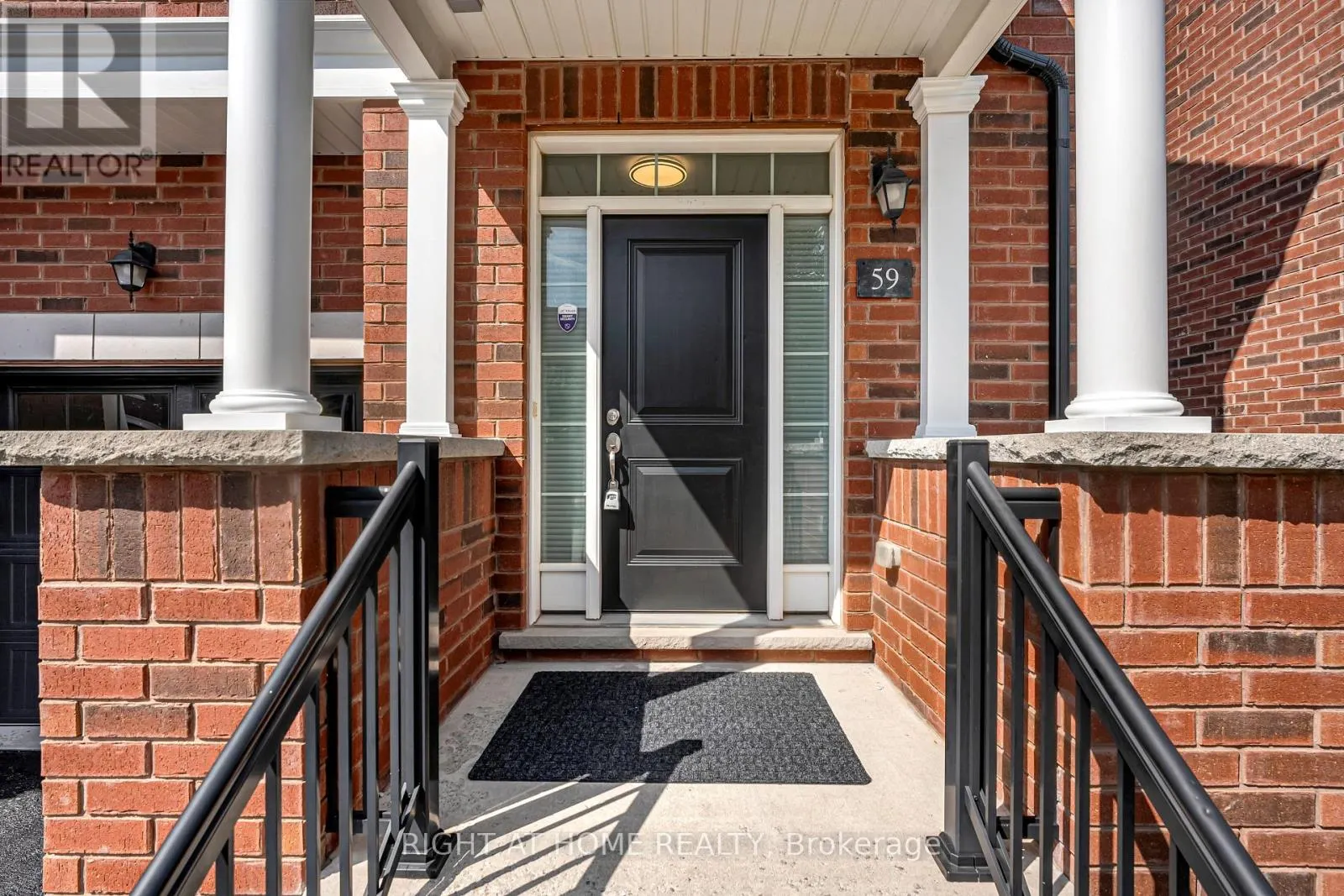 59 HENRY CRESCENT