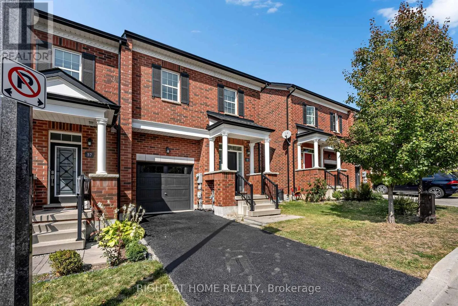 59 HENRY CRESCENT