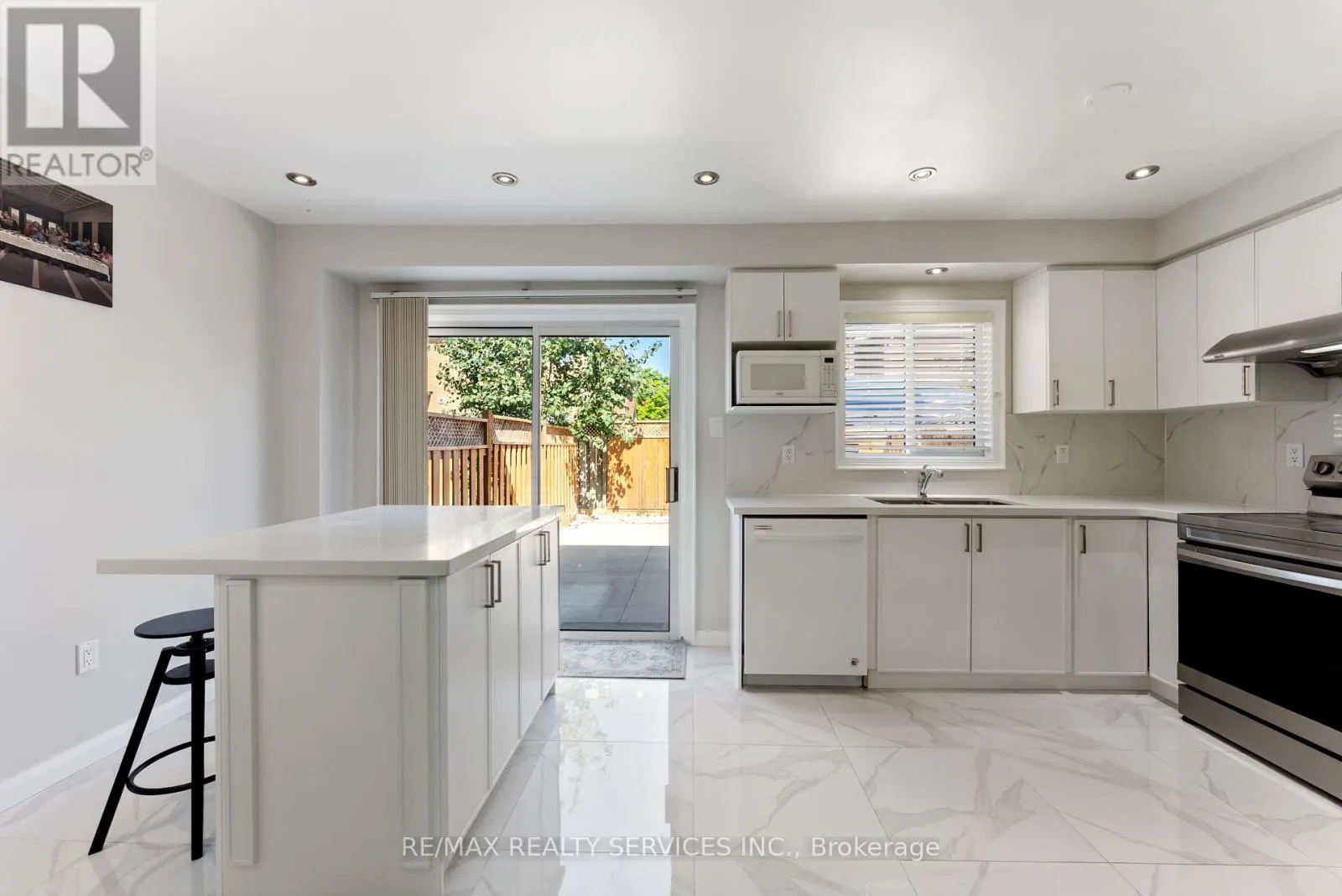 40 HERKES DRIVE