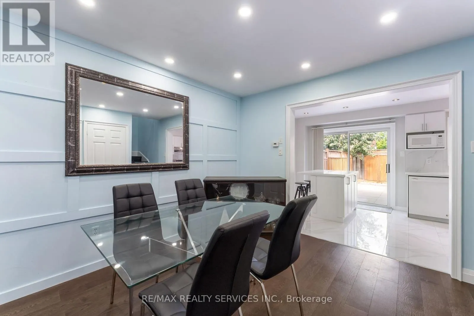 40 HERKES DRIVE