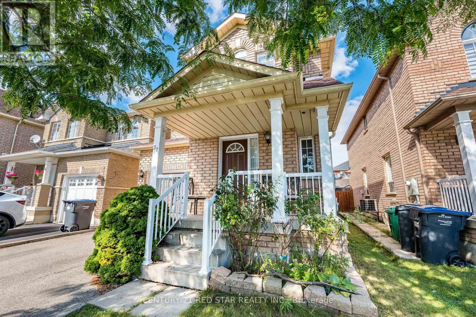 37 OAKMEADOW DRIVE