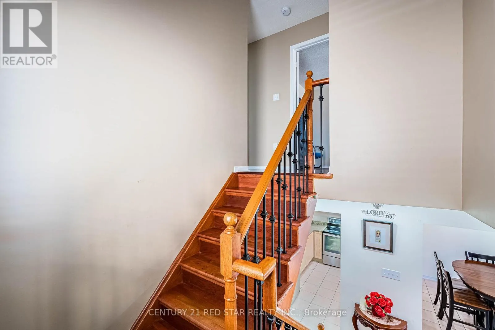 37 OAKMEADOW DRIVE
