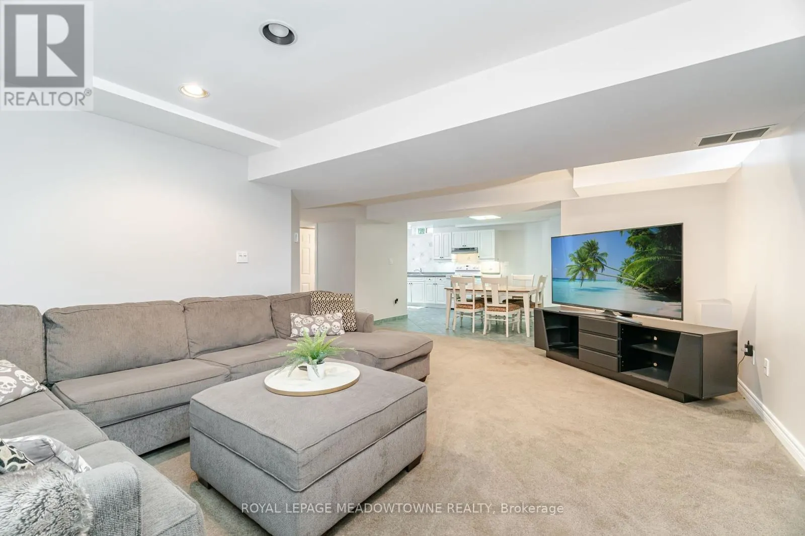 6402 TENTH LINE W