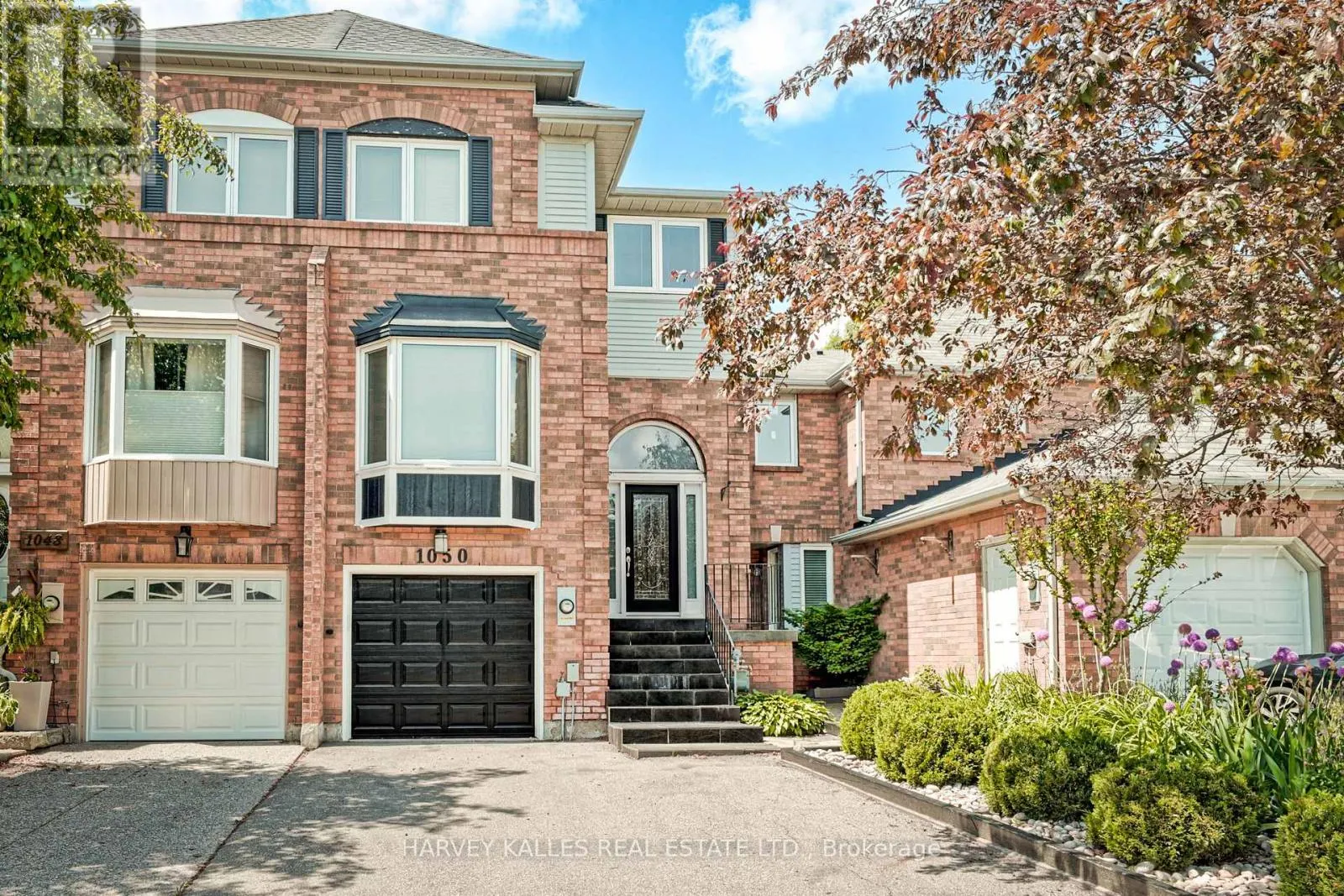 1050 LINDSAY DRIVE