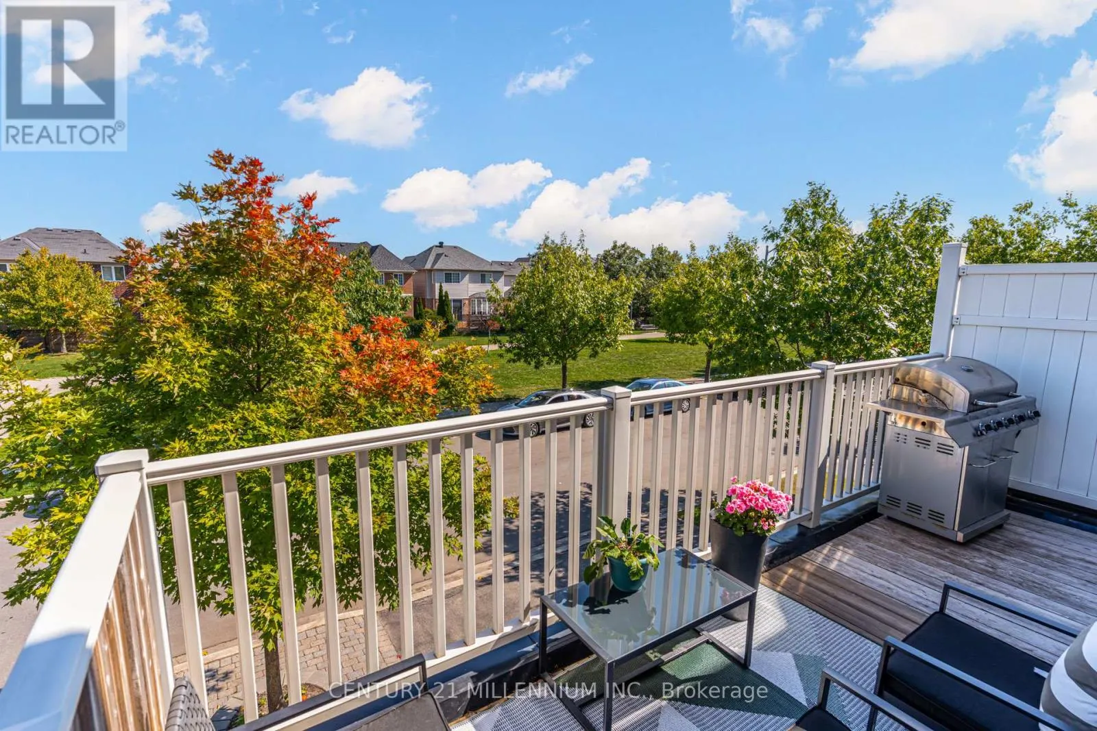 914 AMBROISE CRESCENT