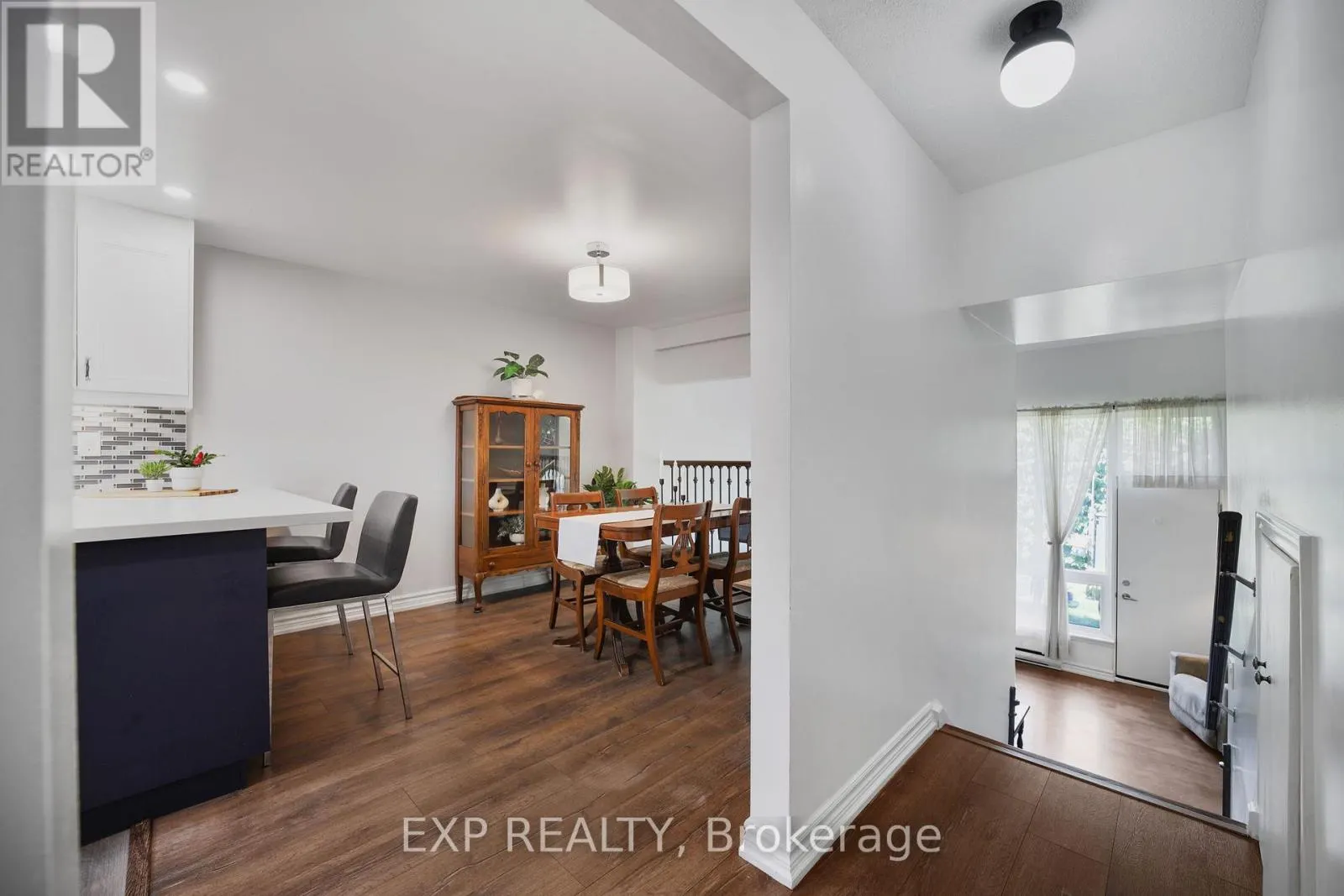 136 DARRAS COURT