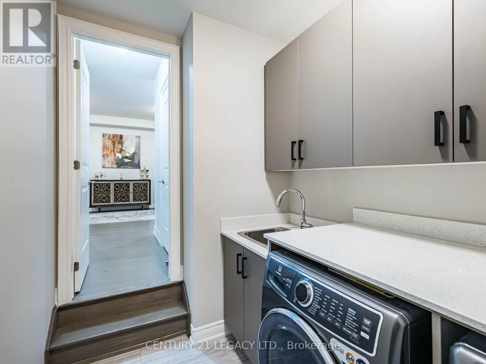 21 GOODVIEW DRIVE