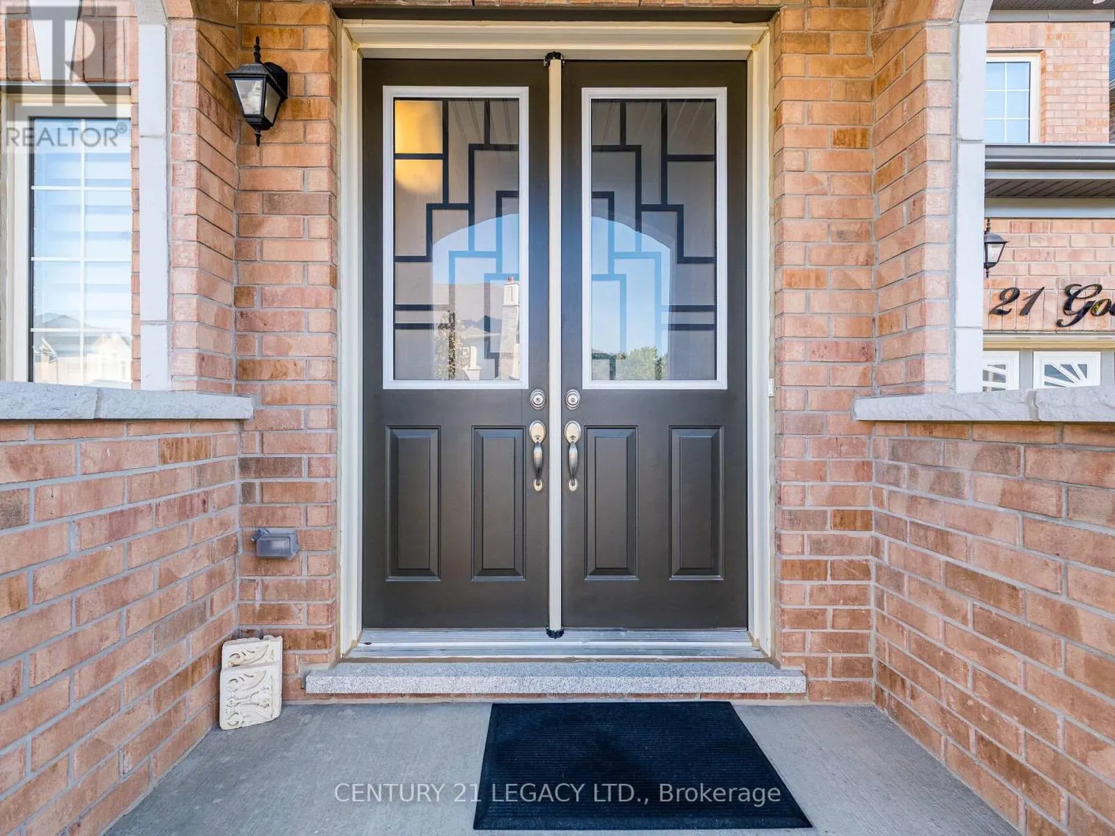 21 GOODVIEW DRIVE