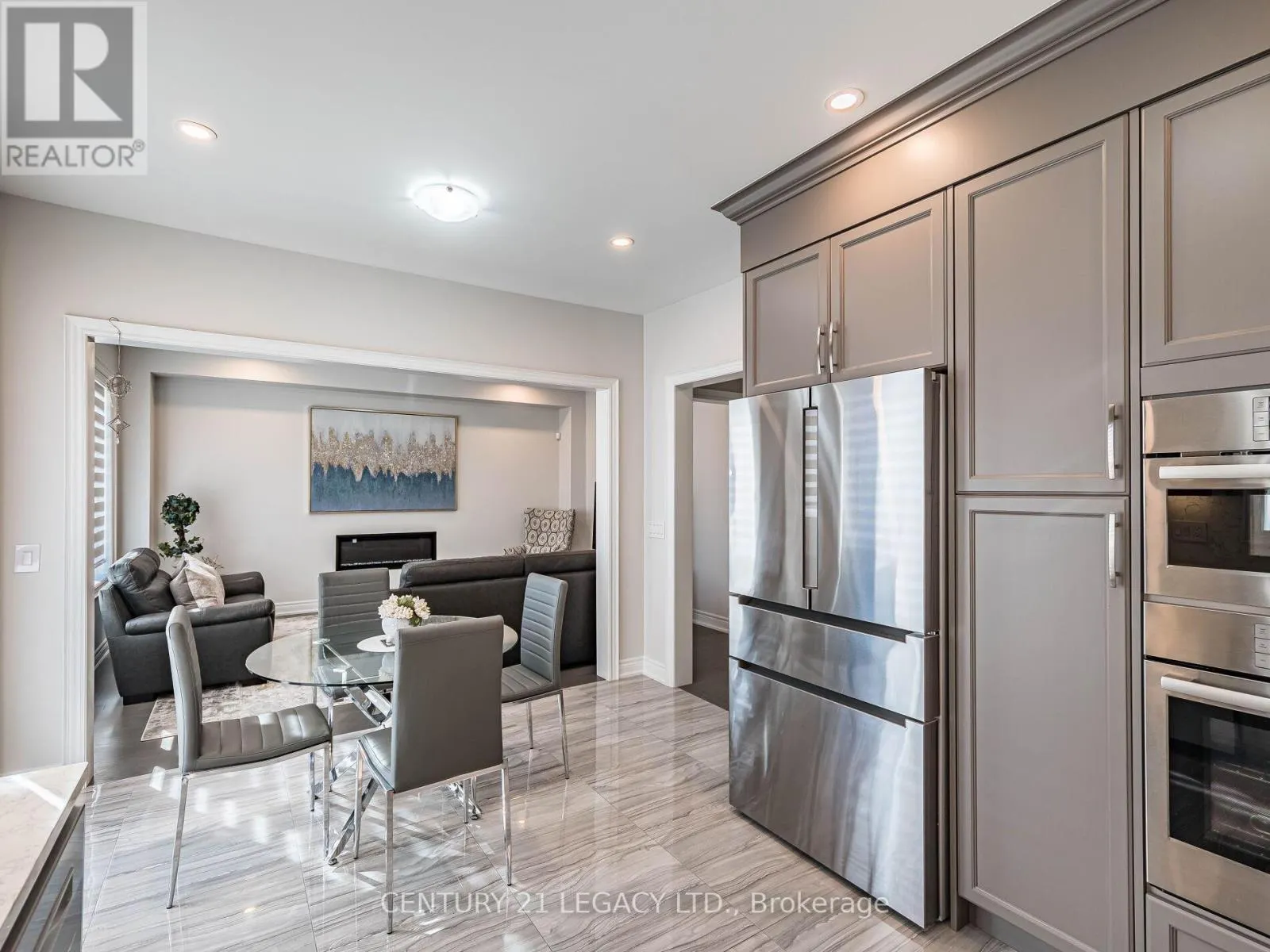 21 GOODVIEW DRIVE