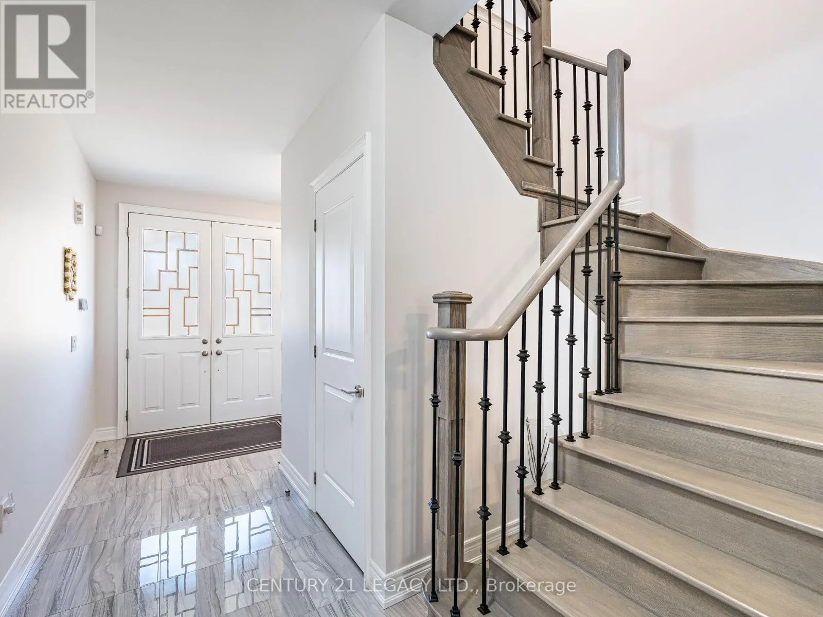21 GOODVIEW DRIVE