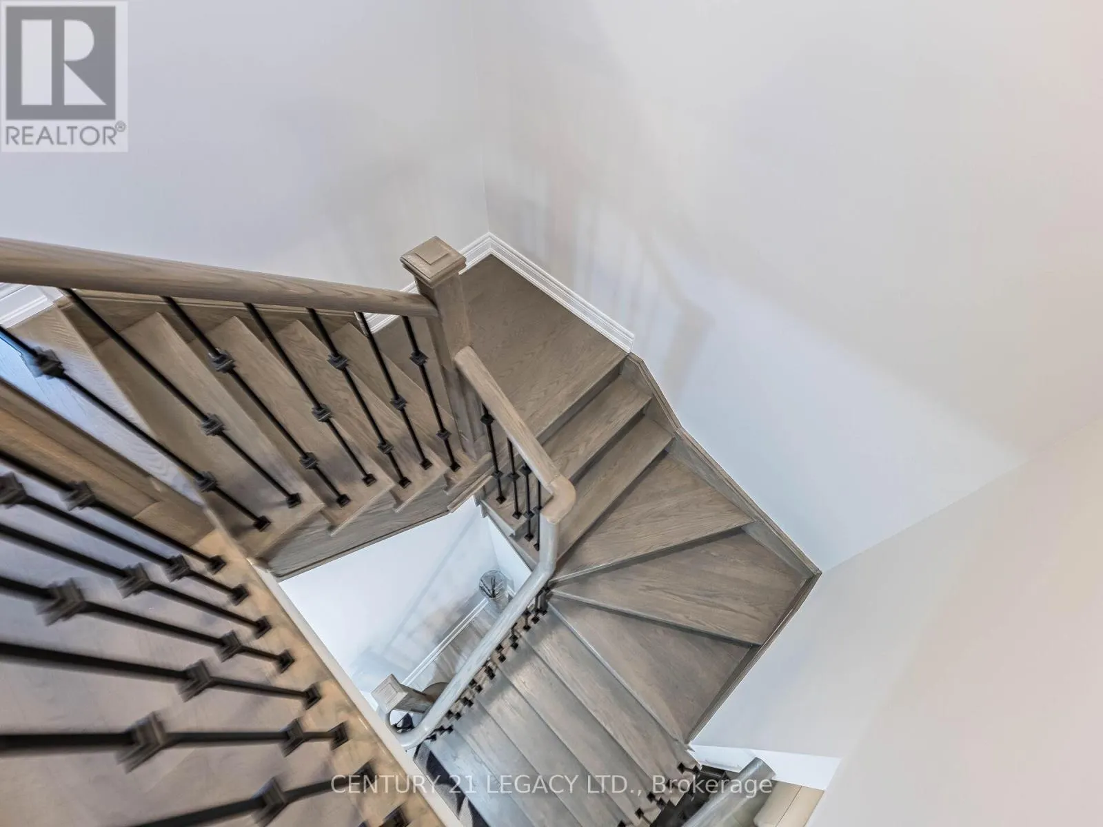 21 GOODVIEW DRIVE