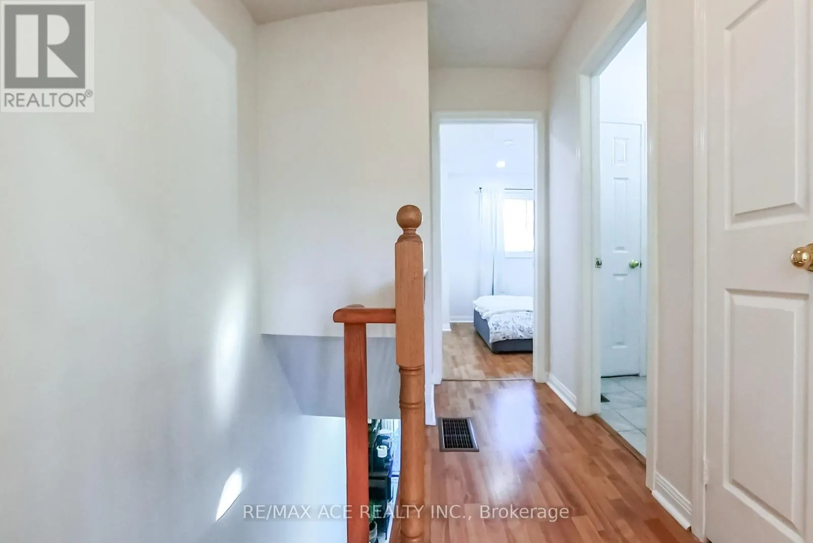 22 - 1525 SOUTH PARADE COURT