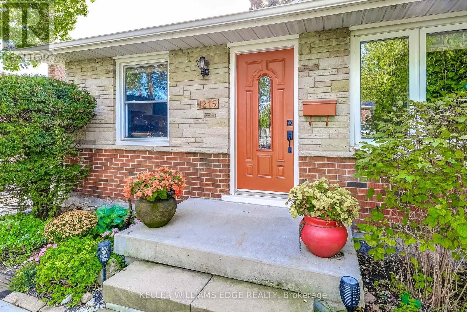 1216 DE QUINCY CRESCENT