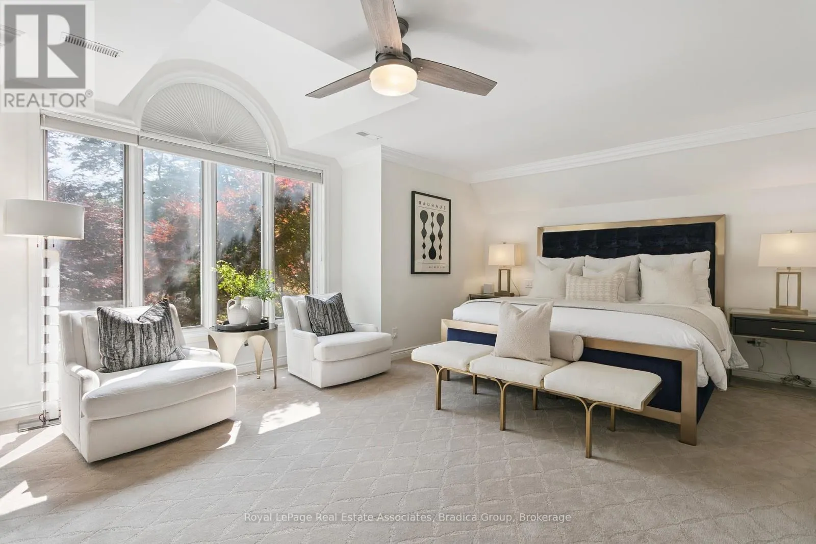 19 LORRAINE GARDENS
