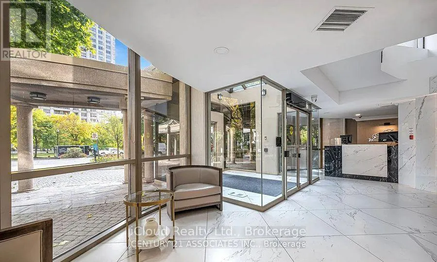 104 - 45 KINGSBRIDGE GARDEN CIRCLE