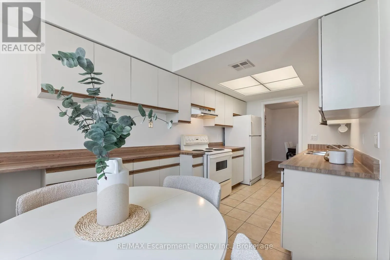 602 - 1230 MARLBOROUGH COURT, #602