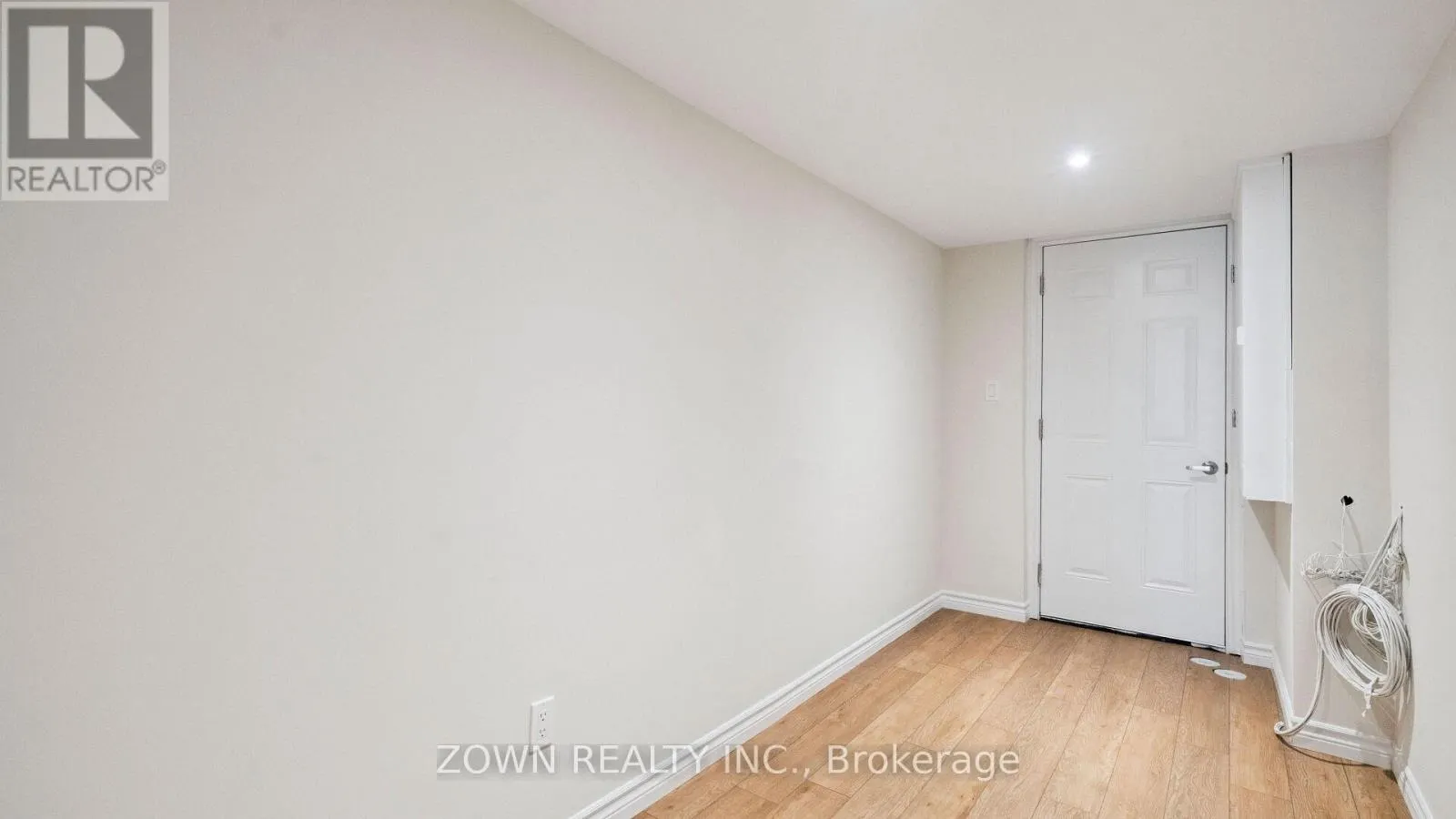 1406 ALMONTE DRIVE