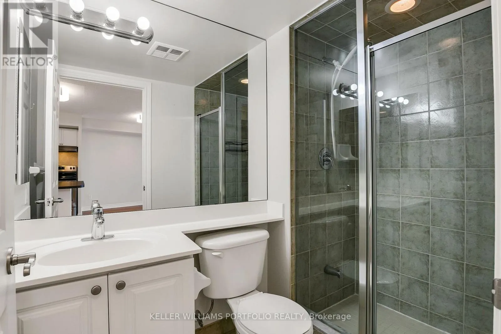707 - 5229 DUNDAS STREET W