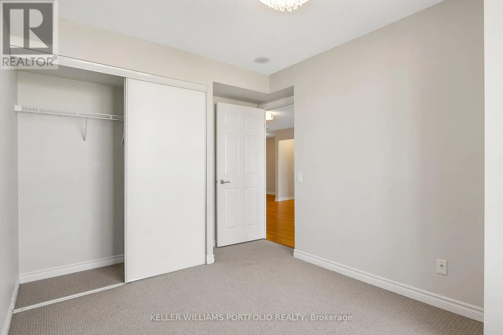 707 - 5229 DUNDAS STREET W