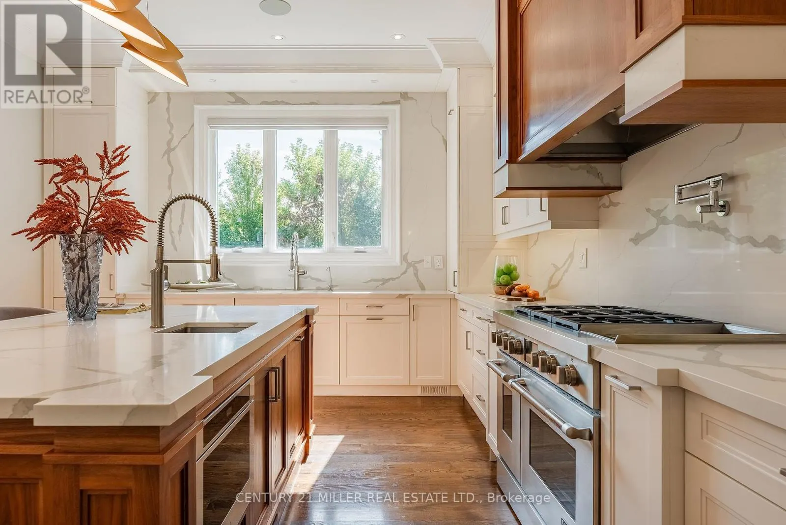 391 SANDHURST DRIVE