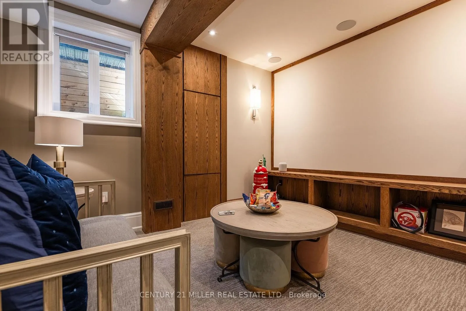391 SANDHURST DRIVE
