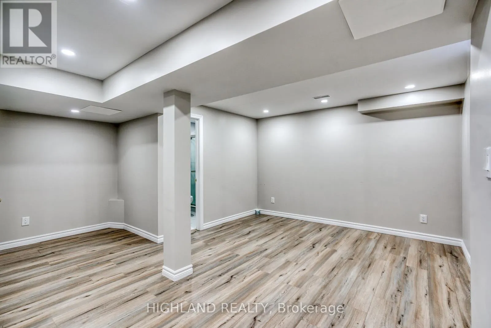 3904 STARDUST DRIVE