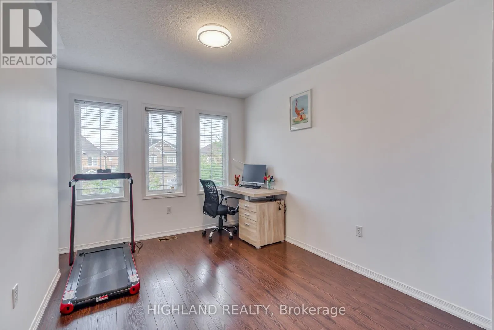 3904 STARDUST DRIVE