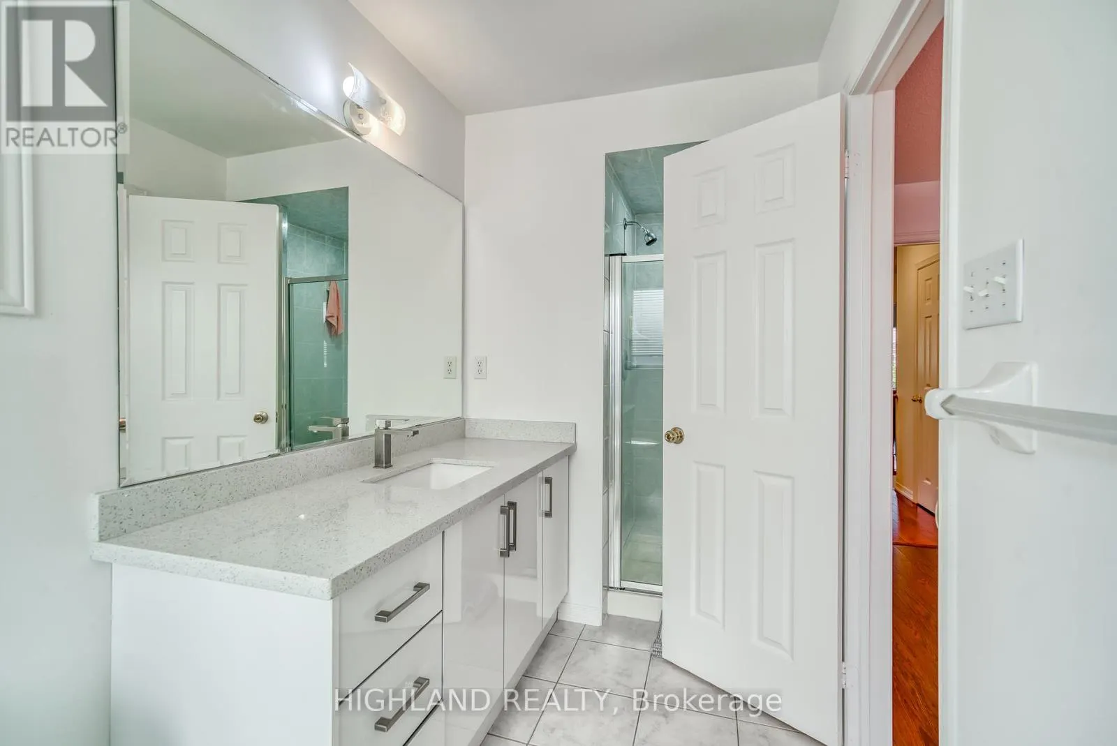 3904 STARDUST DRIVE