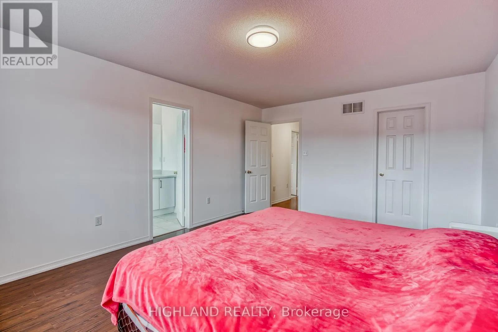 3904 STARDUST DRIVE