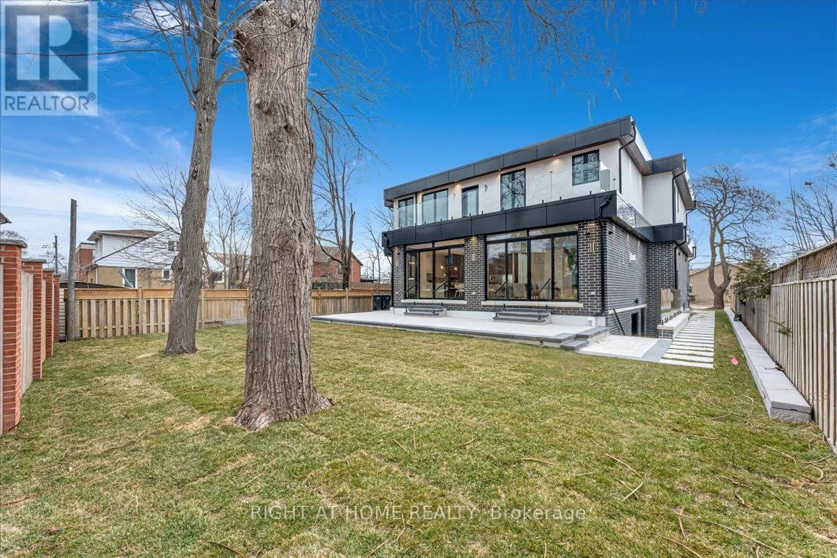 2572 EDENHURST DRIVE