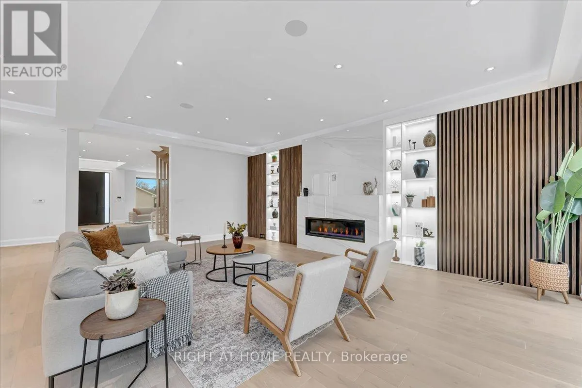 2572 EDENHURST DRIVE